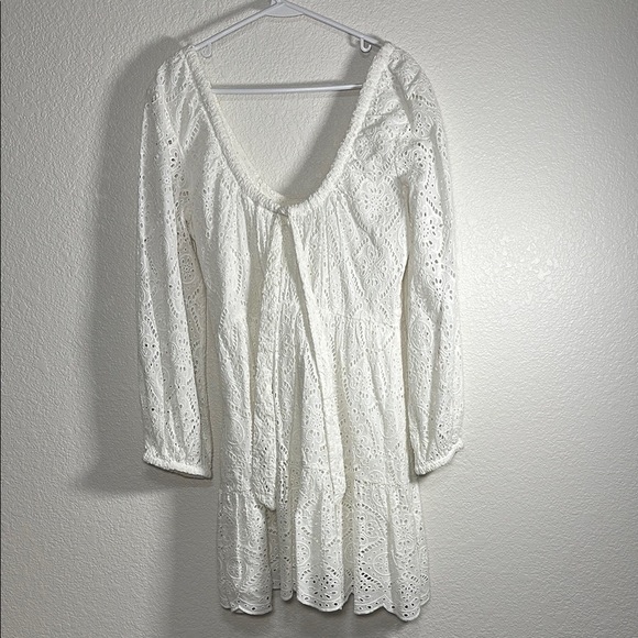 Veronica Beard White Eyelet Lace Mini Dress V-Neck Long Sleeve Tiered Scallop - Picture 7 of 8